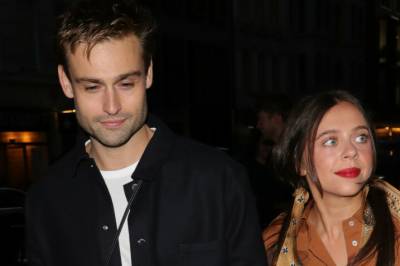 Åpner opp om farens selvmord