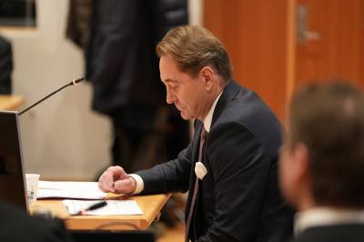 Kjell Inge Røkke i retten: – Velregissert drittpakke