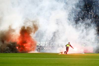 Skandalescener i Sverige – satt fyr på banen