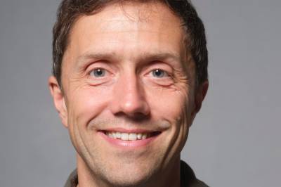 – Ingen kan kreve at folk flest bør se verdien av kunst