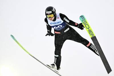 Hopp: Norge utenfor pallen i blandet lagkonkurranse