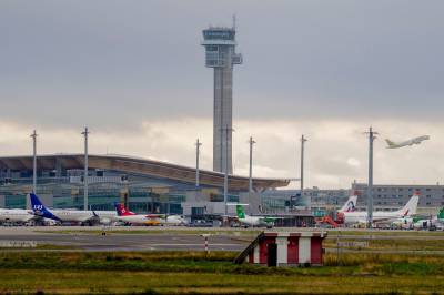 Avinor: Varsler mange forsinkelser etter opptrapping tirsdag