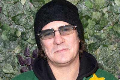 - Sofaen er bare for menn