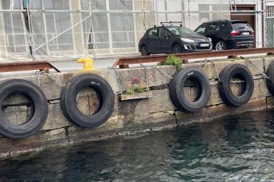 Slurv med sikkerheten langs sjøen