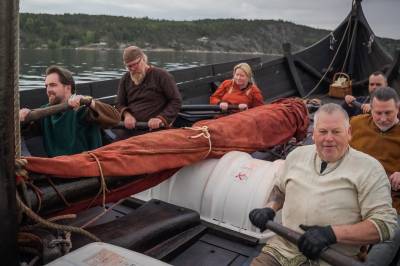 Kaster loss med «Visund»: Slik skal vikingskipet vekkes til live