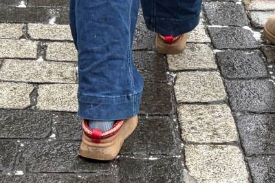 – Dette er ikke vintersko, men TØFLER!