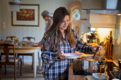 Då familien vart stranda opna Randi opp heimen
