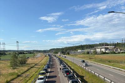 Trafikken står stille på E18