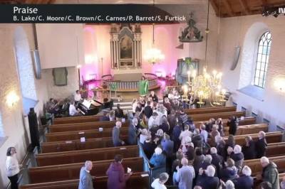 Her tar det helt av i kirken