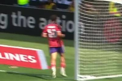0-3: Che Adams, Skottland