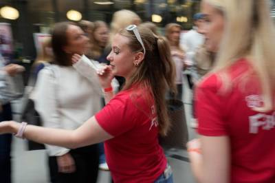 Flere vil «stjele» studentenes Rødt Flagg-kampanje 🚩