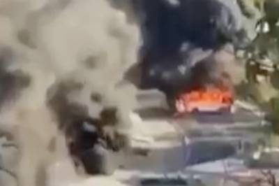 Brennende kjøretøy og veisperringer i Mexico