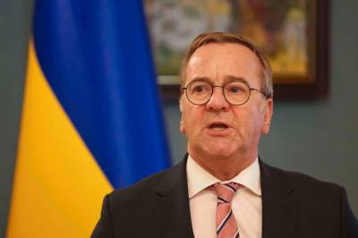 Tysklands forsvarsminister avviser planer om å gi Taurus-raketter til Ukraina