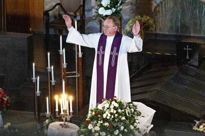 Det hoper det seg opp med gravferder ved nyttår. Om ti år blir det enda flere.