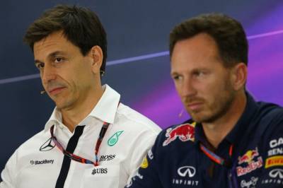 Gamle rivaler kjemper om aksjer