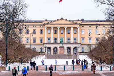 Hvorfor gjør kongelige så mye rart?