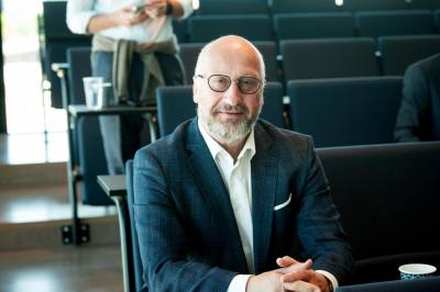 Albert Collett: – Oslo Børs er billig!