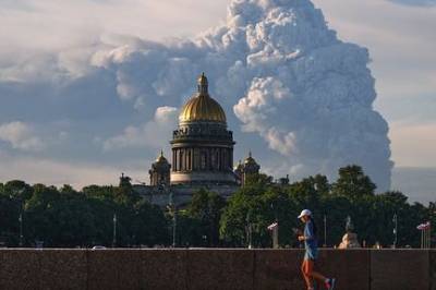 Minst 21 drept i langdistanseangrep i Russland og Ukraina
