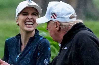 Hevder isfront med Melania