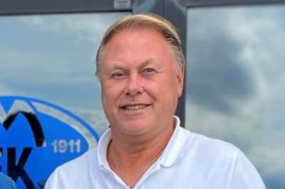 width=device-width, initial-scale=1