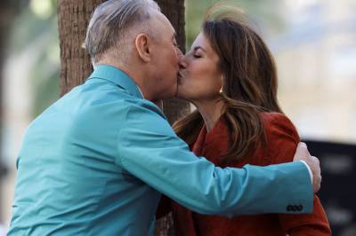 Alan Cumming klinte til med Monica Lewinsky