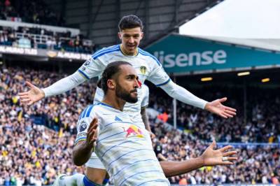 Leeds viser Manchester United hvem som har fortjent topp ti-plass i Premier League