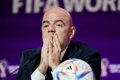 VM-byer raser mot Fifa: Krever millioner