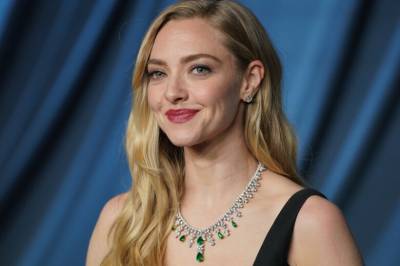 – Mer enn et dusin menn skal ha forlatt salen