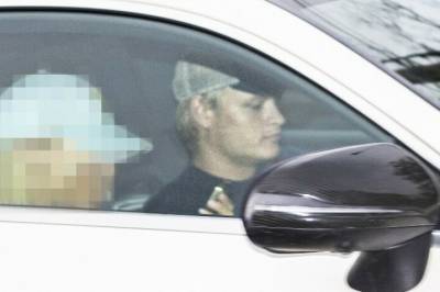 Sender blikk til Frogner-kvinnen