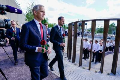 Kronprinsen til stede ved åpningen av nasjonalt minnested