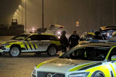 Væpnet politiaksjon i Skien - Politiet knytter det til skyteepisode