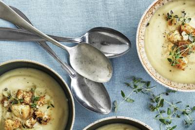 Blomkålsuppe med timiankrutonger