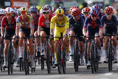 Puppedebatt i Tour de France: – Burde ha silikon