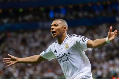 Mbappé scorer hat-trick for Real Madrid i Mourinhos tilbakekomst til Bernabéu