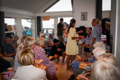 Regntung basar i havgapet