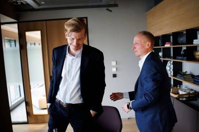 Eks-McKinsey-sjef i KI-tvil: Usikker på fremtidens konsulenter