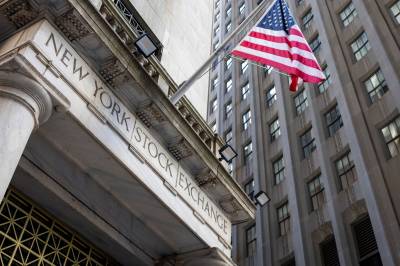 Forsiktig start på Wall Street etter ny toppnotering