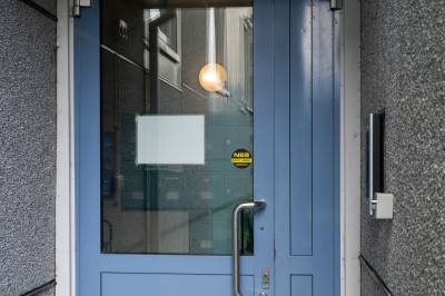 PST om pågripelsene i Bergen: – De to er siktet for å ha vært involvert i en våpenleveranse til Hamas