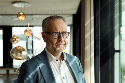 Undervurderte børsraketten: Slenger seg på kjøpstoget