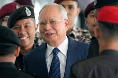 Malaysias tidligere statsminister dømt for milliardkorrupsjon