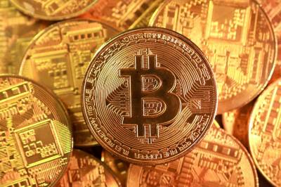 Bitcoin faller videre etter ny bankuro: – Noe må gi etter