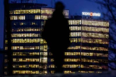 Tiltalt for å ha snikfilmet over 100 kolleger på toalett: – Saken er uvanlig