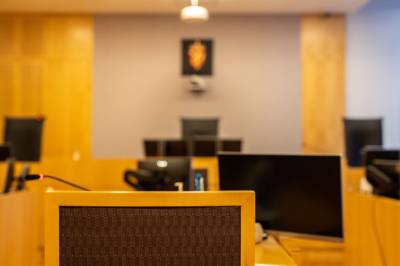 Dommer anklagde advokat for å lyve om sykdom: – Nå er jeg tøff med deg