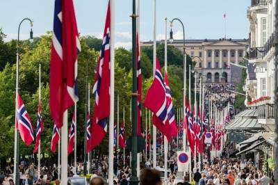 Været på gravferdsdagen: – Som en sen sommerdag