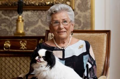 Følg prinsesse Astrids gravferd