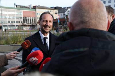 Savner samtalene med faren, kong Harald