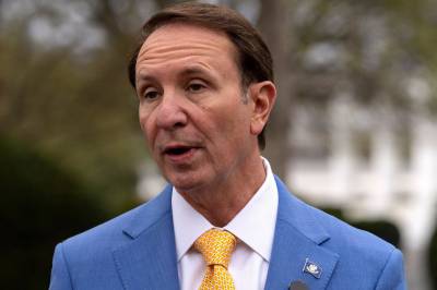 Trumps spesialutsending tordner etter Grønlands nei til sykehusskip