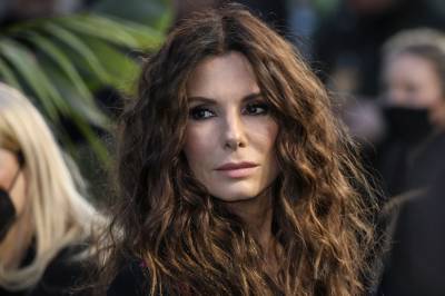 Sandra Bullock bryter tausheten: – Fikk ikke lov å snakke om det