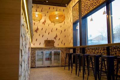 Skulle åpne spise­stedet for tre måneder siden: – Det har vært dyrt