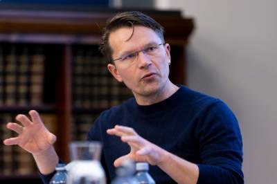 Martin Bech Holte vs. «Blindern-økonomene»: – Systemfeil deluxe